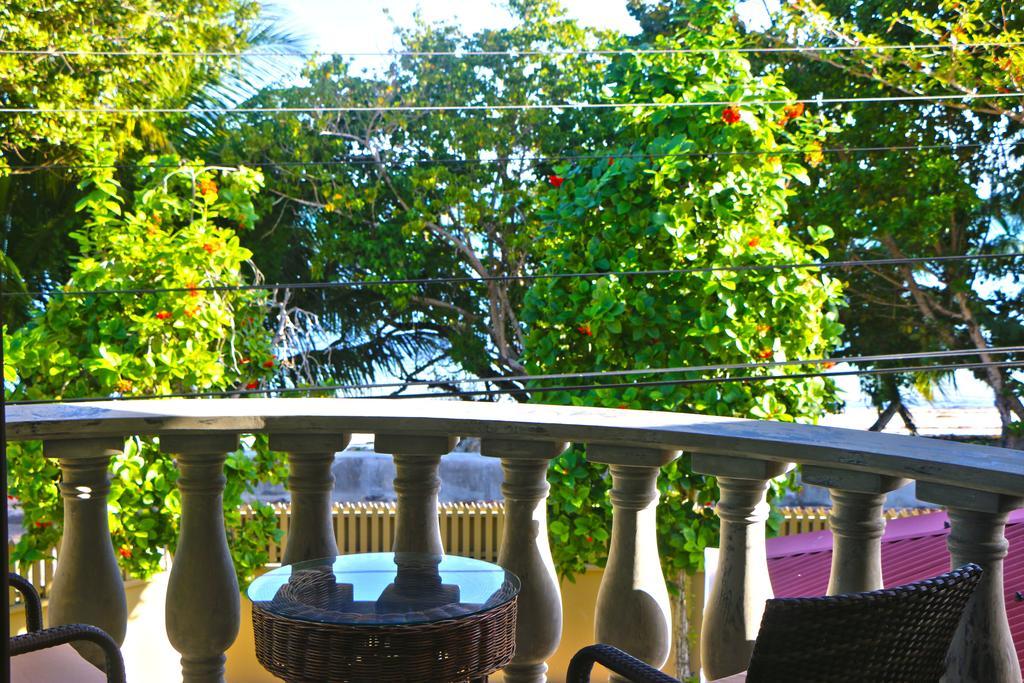 Villa Saint Sauveur Baie Sainte Anne Exterior photo