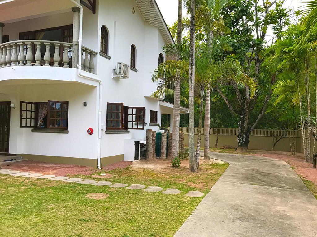 Villa Saint Sauveur Baie Sainte Anne Exterior photo